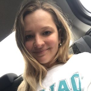 Meet your Posher, Leigh